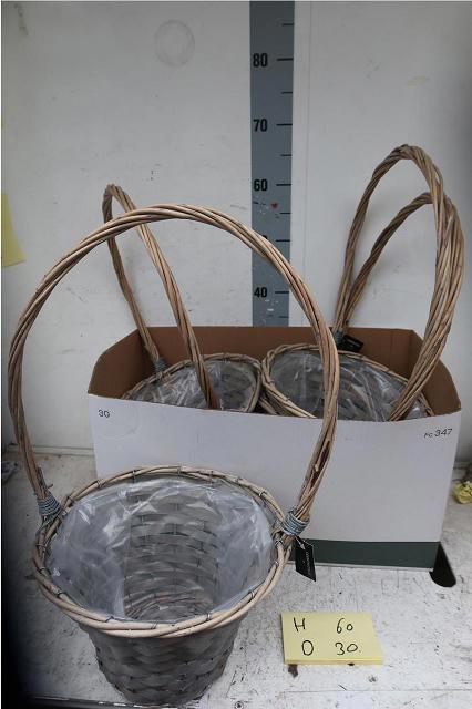 <h4>HUIS EN TUINDECO H%</h4>