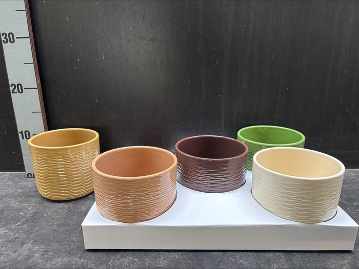 <h4>HUIS EN TUINDECO H%</h4>