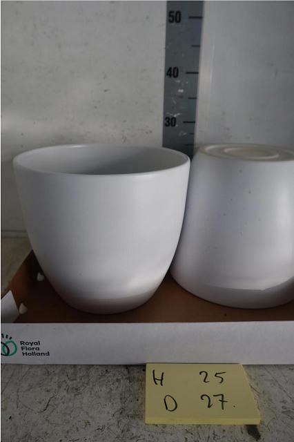 <h4>HUIS EN TUINDECO H%</h4>