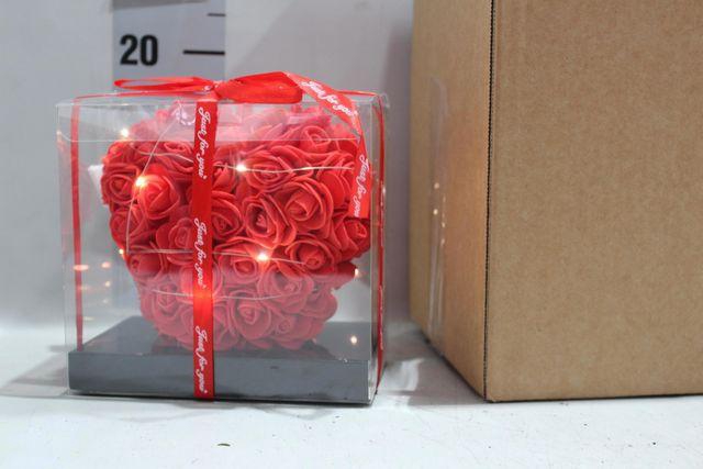 <h4>Y HARTJES ROOD</h4>