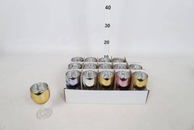 <h4>HUIS EN TUINDECO H%</h4>