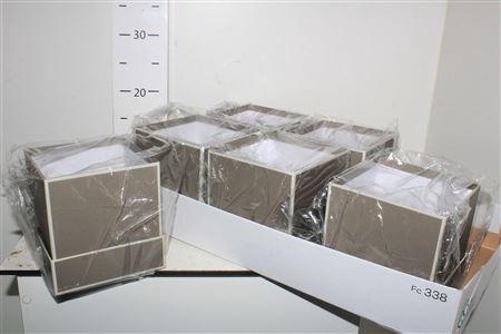 <h4>Huis En Tuindeco ( Gift Box )</h4>