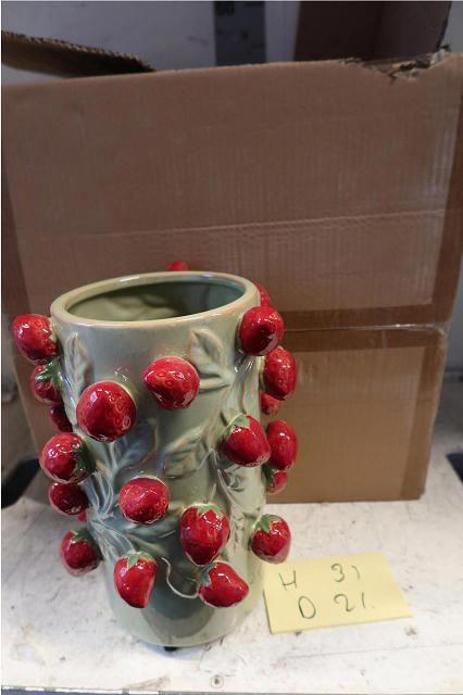 <h4>HUIS EN TUINDECO H%</h4>