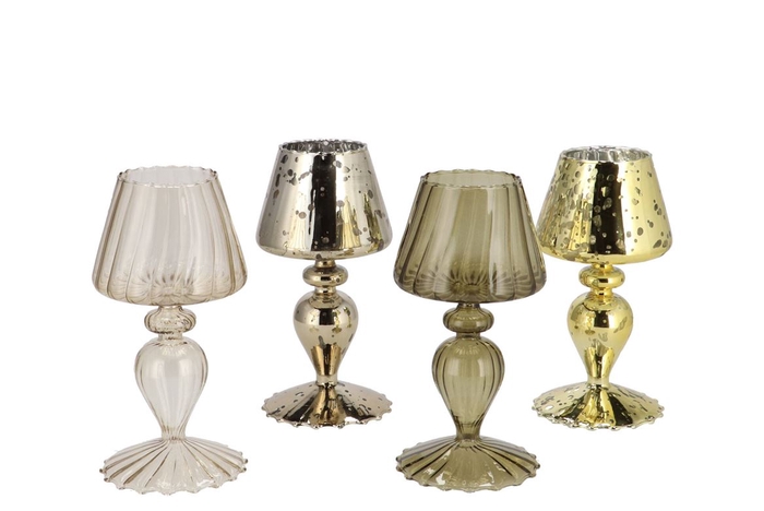 <h4>Luce Majestic Green T-light Holder Ass 9x9x18cm</h4>