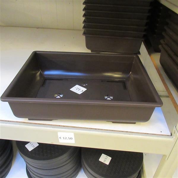 <h4>Bonsai pot rectangle, brown plastic (34x26x9) , trainingpot</h4>