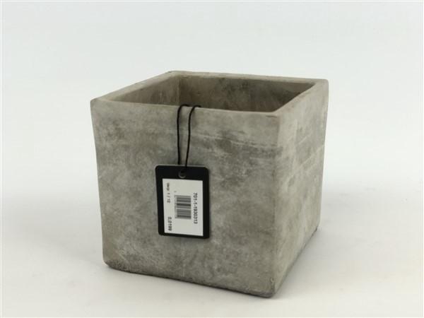 <h4>PLANT. CEMENT 13*13*13</h4>