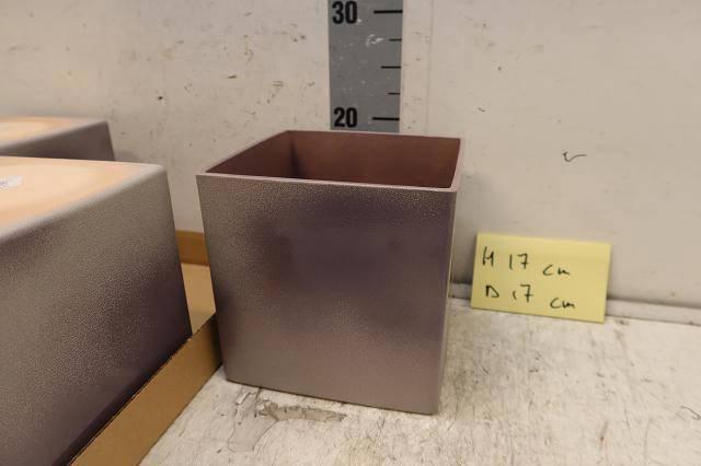 <h4>HUIS EN TUINDECO H%</h4>