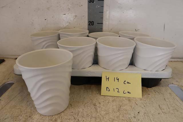 <h4>HUIS EN TUINDECO H%</h4>