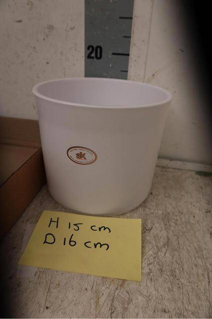 <h4>HUIS EN TUINDECO H%</h4>