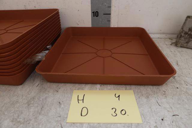 <h4>HUIS EN TUINDECO H%</h4>