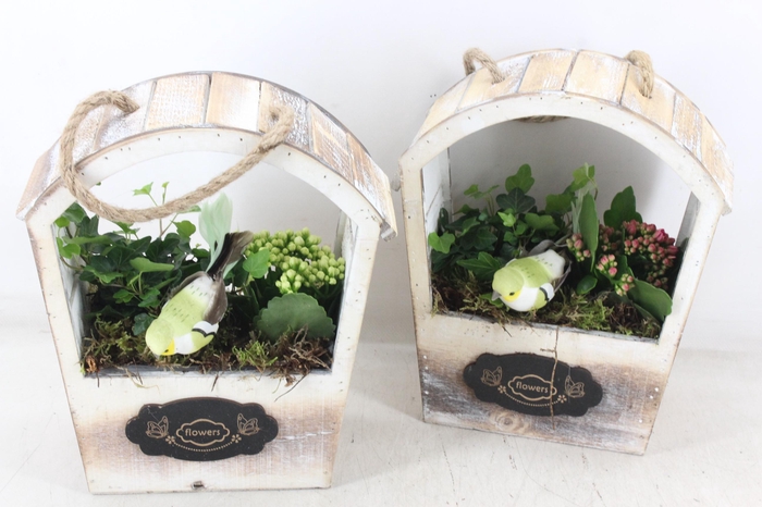 <h4>arr2 TD - Hout huis rond dak - roze/wit</h4>