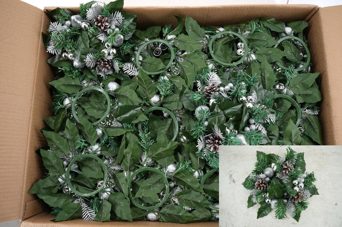 <h4>Wreath christmas ring Ø8cm silver R3</h4>