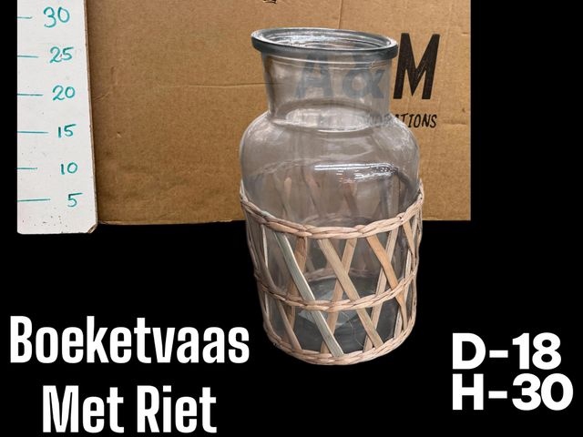 <h4>GLAZEN VAAS H%</h4>