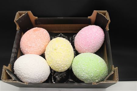 <h4>Ostrich Egg Color</h4>