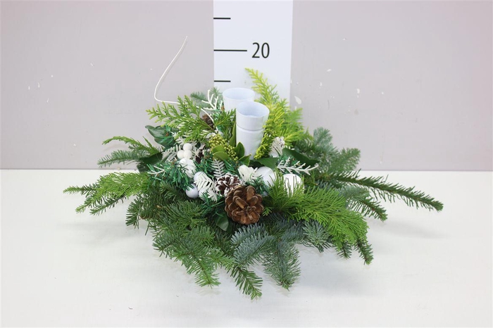 <h4>Arr Kerststuk Zink Nr 15</h4>