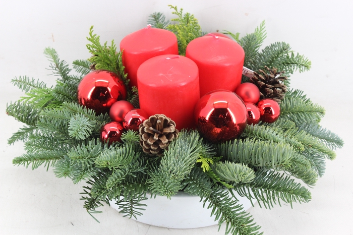 <h4>arr5 Kerst PL - Ker. schaal wit 3stomp rood</h4>