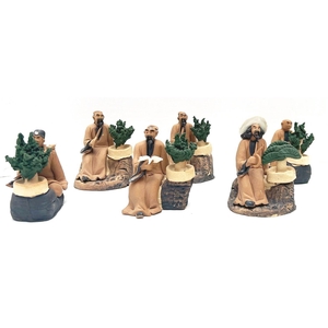 Chinese men with bonsai, unglazed, height 10cm, box 6 pcs.