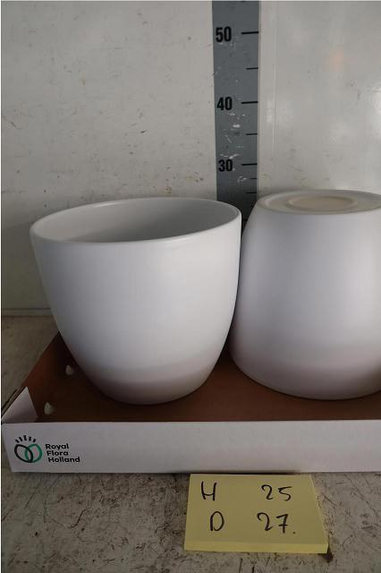 <h4>HUIS EN TUINDECO H%</h4>