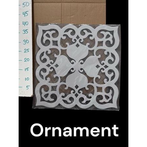 Foam Ornament Wit 30x30
