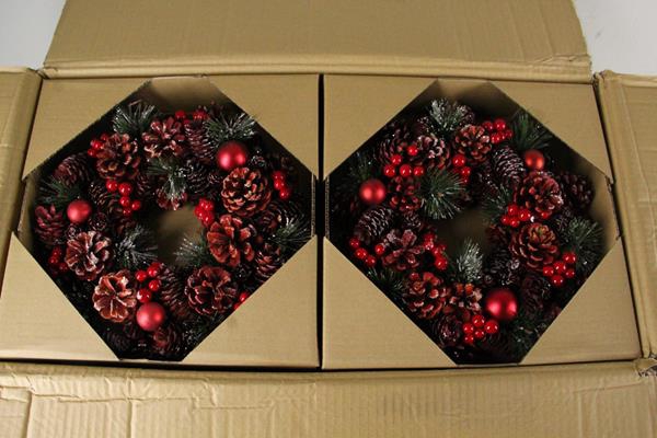 <h4>Wreath Cones Ø30cm 17336</h4>