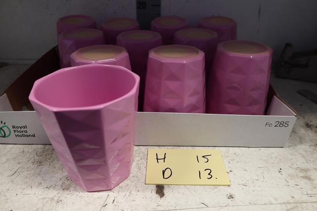 <h4>HUIS EN TUINDECO H%</h4>