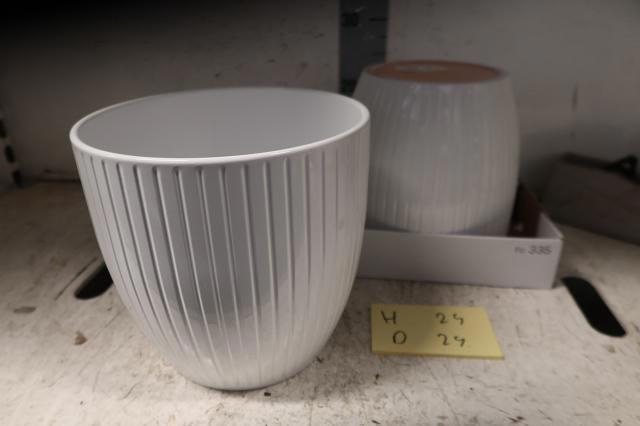 <h4>HUIS EN TUINDECO H%</h4>