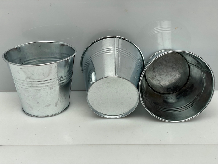 <h4>HUIS EN TUINDECO H%</h4>