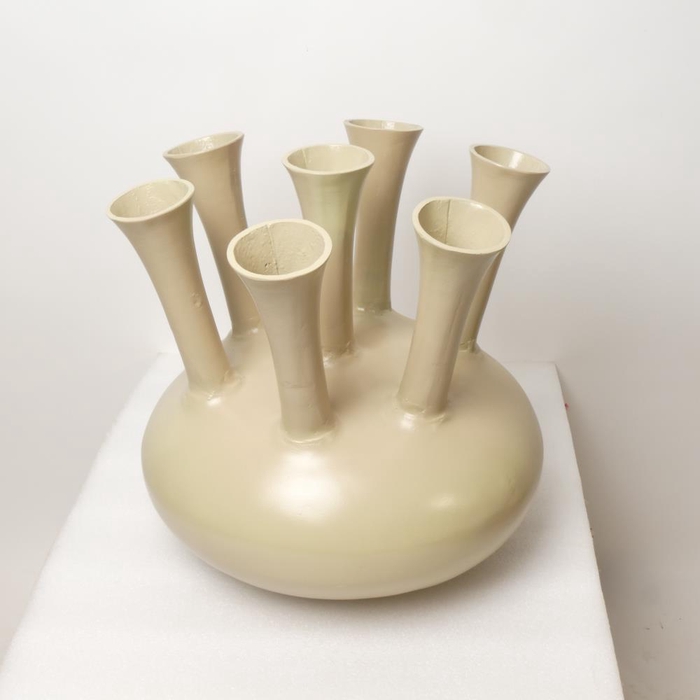 <h4>Alu Vase Taupe O 39cm</h4>