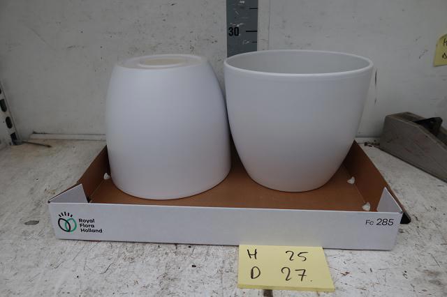 <h4>HUIS EN TUINDECO H%</h4>