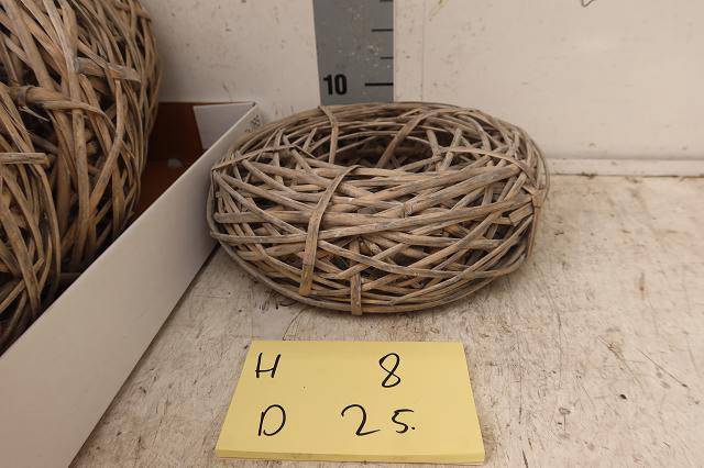 <h4>HUIS EN TUINDECO H%</h4>