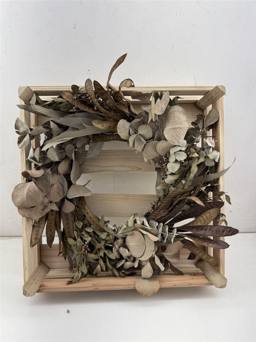 <h4>Wr Dried Eucalypthus Mix 35cm</h4>