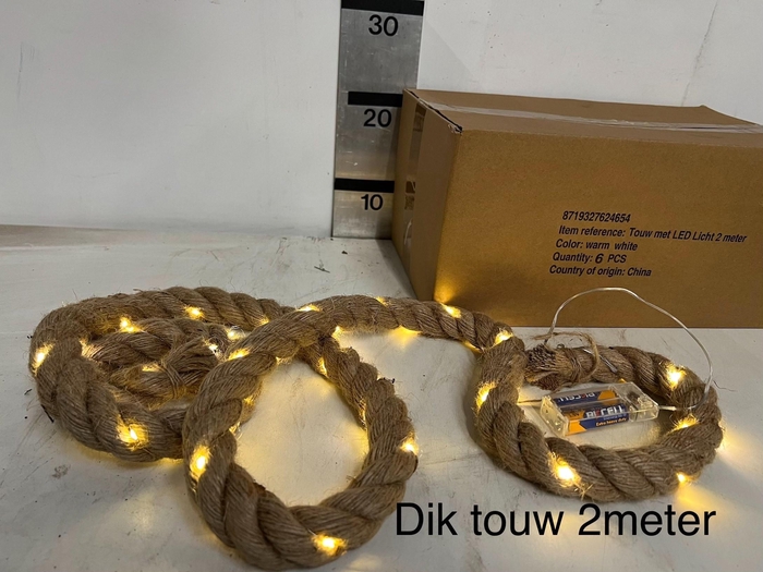 <h4>HUIS EN TUINDECO H%</h4>