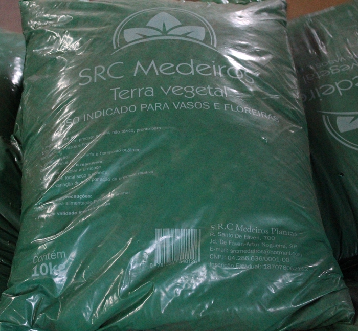 TERRA VEGETAL PARA VASO E FLOREIRA 10KG