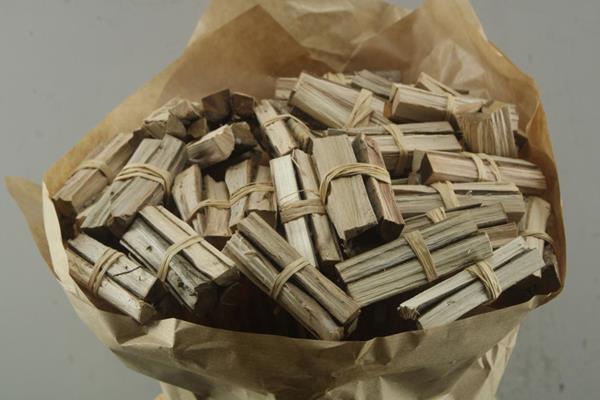 <h4>Droog Snippertje Hout X35</h4>