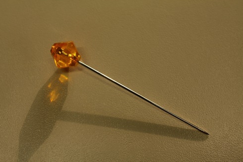 OASIS HEX-HEADS PINS AMBER L6.5-D1