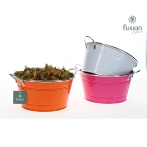 Zinken schaal rond div. kleuren met narcissen