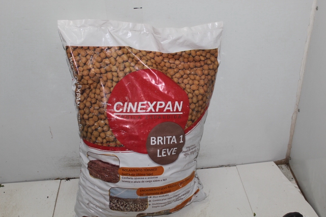 <h4>ARGILA EXPANDIDA 2215 SACO 25 LITROS</h4>