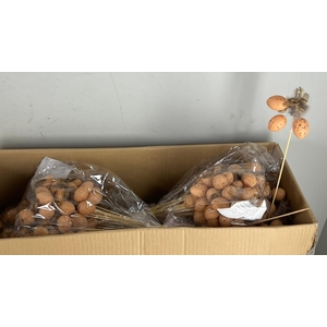 Stick 3 Eggs+Feather Natural