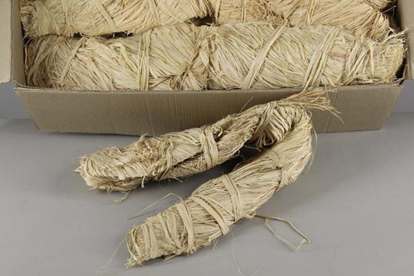 <h4>Raffia Bundle Natural 1kg</h4>