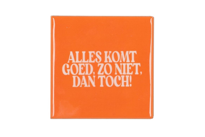 <h4>Tile Alles Komt Goed Orange 10x10x1cm</h4>