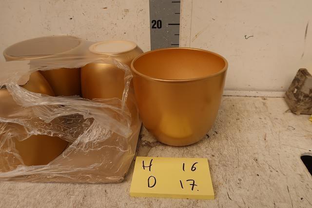 <h4>HUIS EN TUINDECO H%</h4>