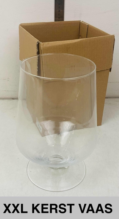 <h4>HUIS EN TUINDECO H%</h4>