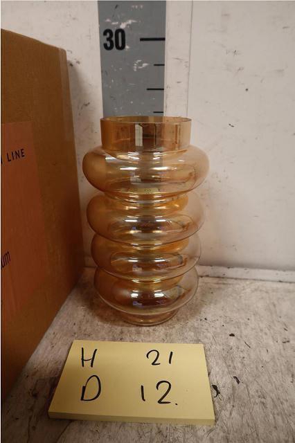 <h4>HUIS EN TUINDECO H%</h4>