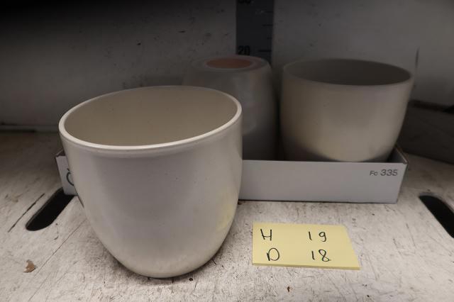 <h4>HUIS EN TUINDECO H%</h4>