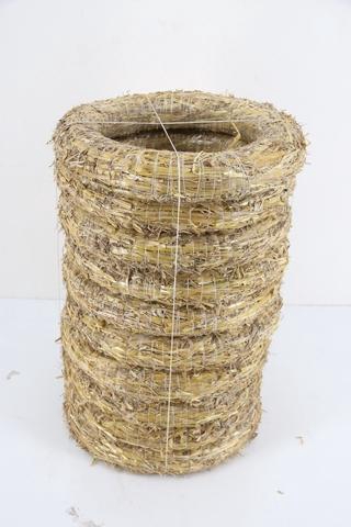 <h4>Wreath Straw 35/6cm (22x10pcs Pallet)</h4>