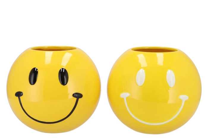 <h4>Smiley Yellow Mix Vase Ass 21x21x18cm</h4>