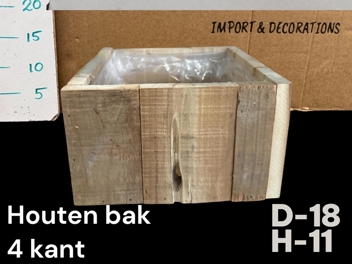 <h4>HUIS EN TUINDECO H%</h4>
