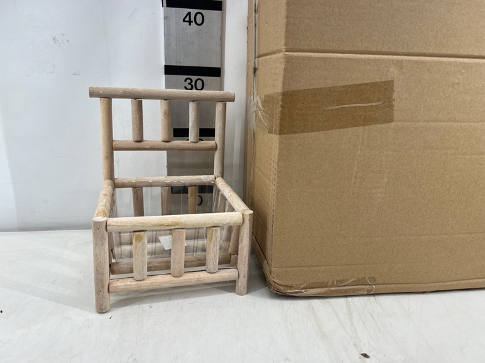 <h4>HUIS EN TUINDECO H%</h4>