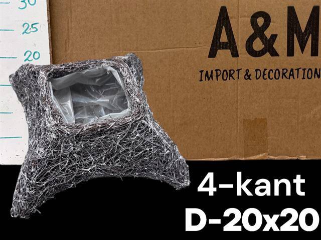 <h4>MAND SALUM VIERKANT D20XD20</h4>