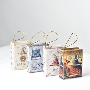 Books Hanging 9,5x7cm  Mix/4 3